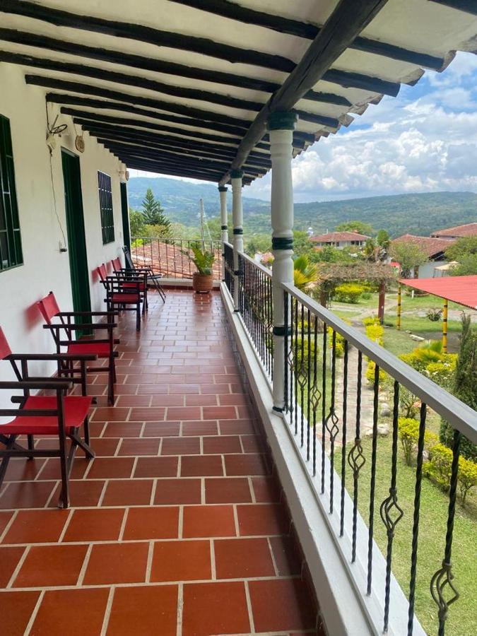 Hotel Campestre La Loma กูริติ ภายนอก รูปภาพ