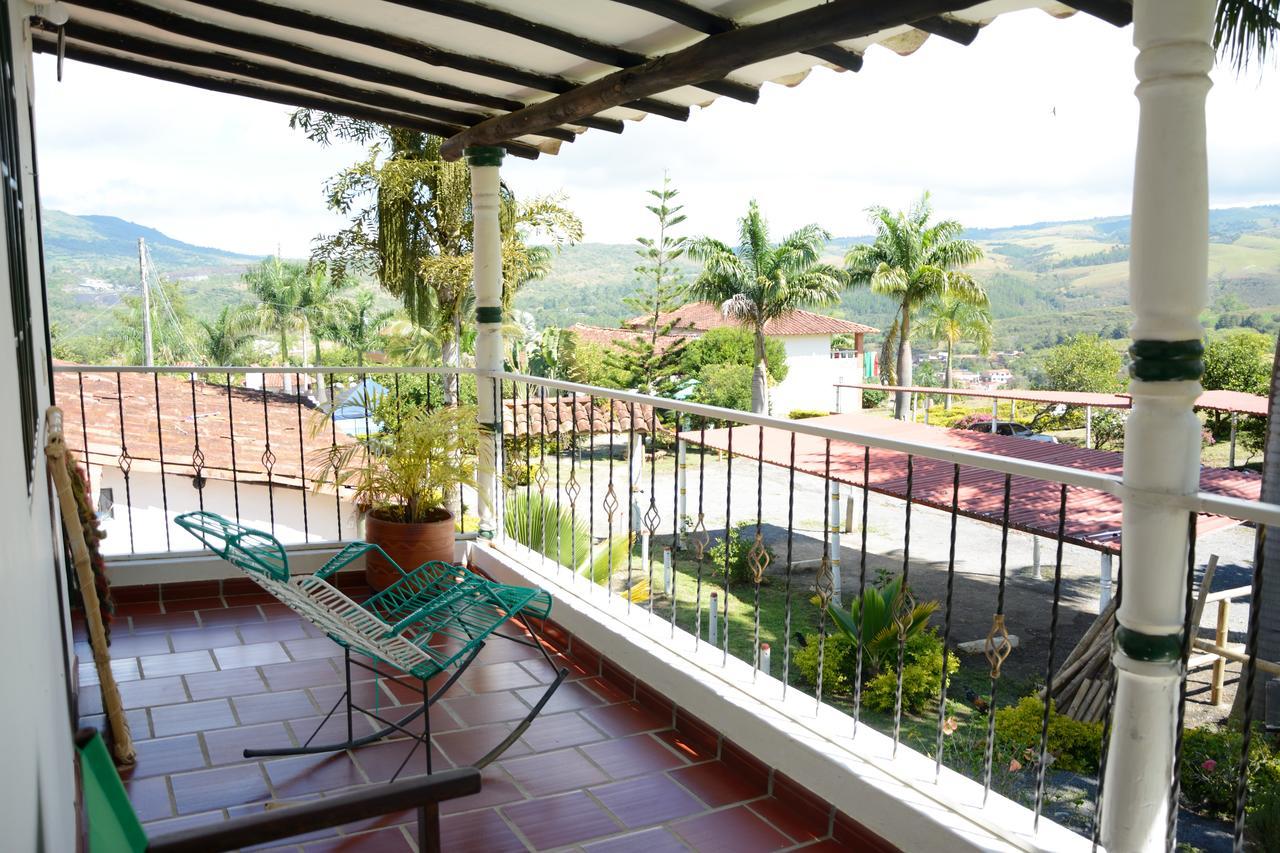 Hotel Campestre La Loma กูริติ ภายนอก รูปภาพ