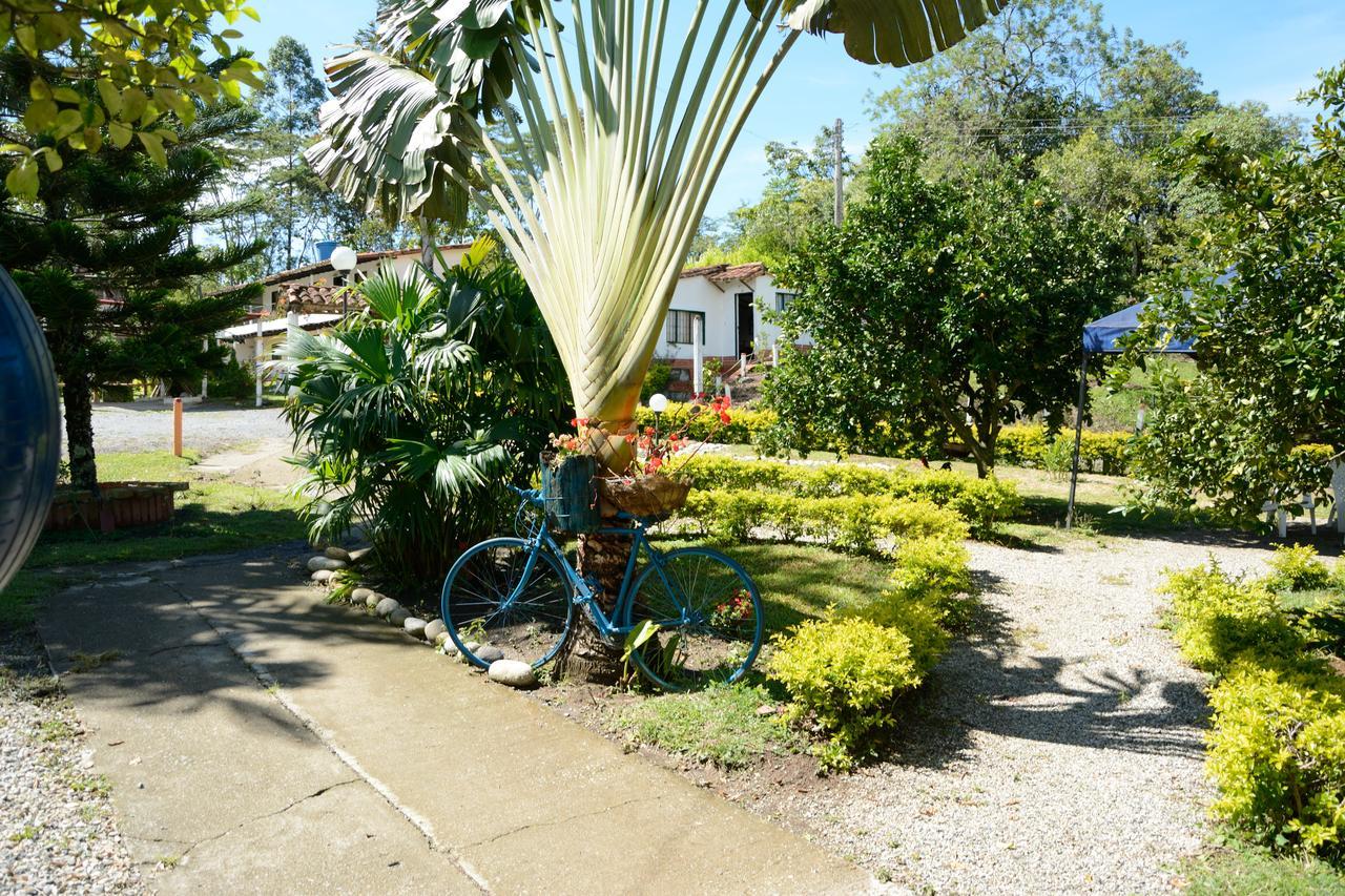 Hotel Campestre La Loma กูริติ ภายนอก รูปภาพ