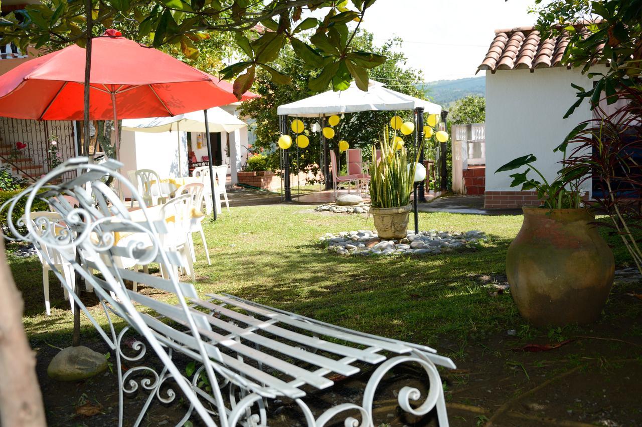 Hotel Campestre La Loma กูริติ ภายนอก รูปภาพ