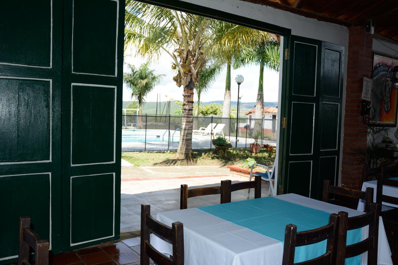 Hotel Campestre La Loma กูริติ ภายนอก รูปภาพ